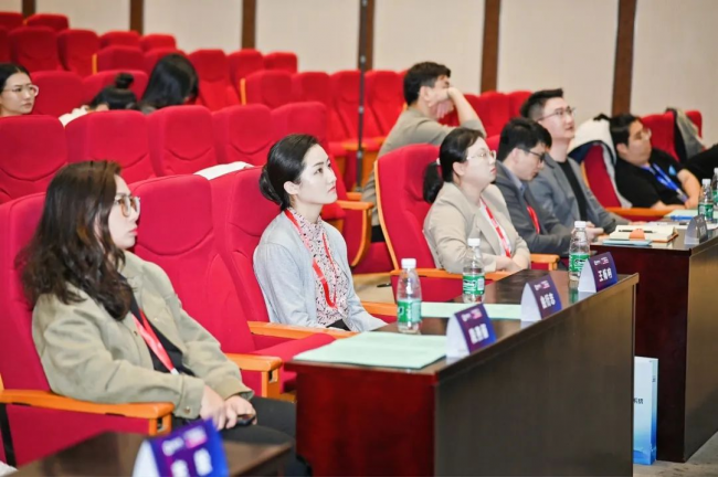 2024艺术升学规划政策改革论坛在杭顺利召开(图11) 2024艺术升学规划政策改革论坛在杭顺利召开(图11)