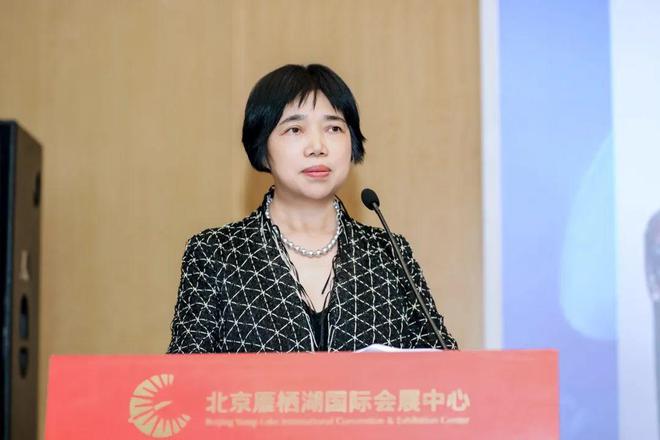 用光影传播时尚电影与时尚高质量融合发展论坛在北京电影节上举办(图1)