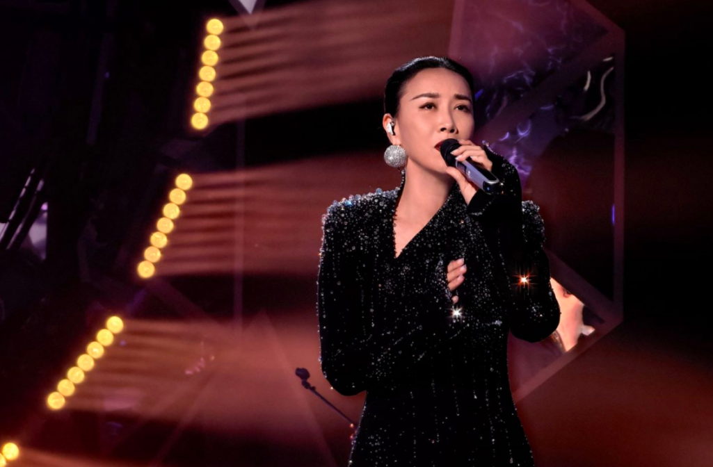 韩红引爆热度广告主纷纷“请战” 粉丝:平时开会员屏蔽的广告都在“歌手”看回来了(图7) 韩红引爆热度广告主纷纷“请战” 粉丝:平时开会员屏蔽的广告都在“歌手”看回来了(图7)