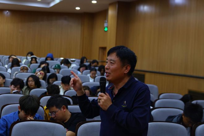 实践课程进校园——中国大学生广告艺术节学院奖2024春季征集大赛开启(图4) 实践课程进校园——中国大学生广告艺术节学院奖2024春季征集大赛开启(图4)