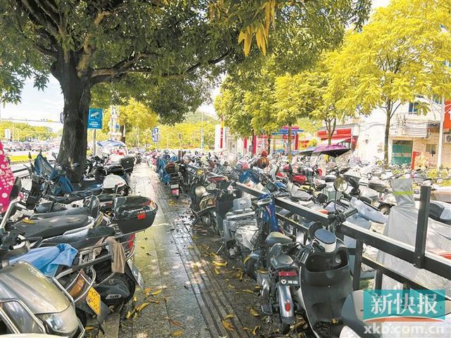 广州增城一地铁口附近被设置成收费停车场 街道回应(图3)