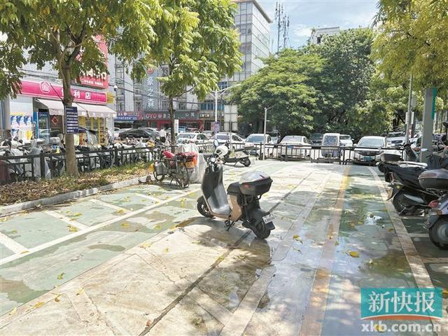 广州增城一地铁口附近被设置成收费停车场 街道回应(图2)