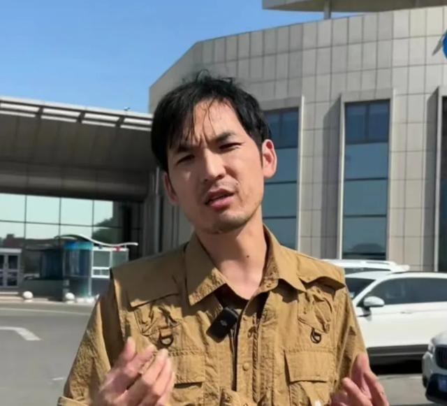 警方通报“铁头”被抓详情:向带货主播索要数百克黄金(图3) 警方通报“铁头”被抓详情:向带货主播索要数百克黄金(图3)