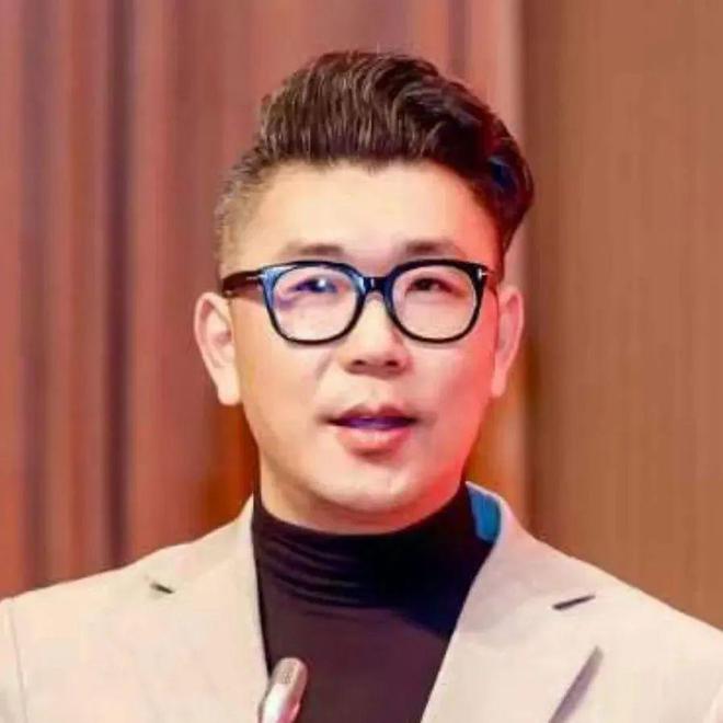 设计无界 向新而生|第一波论坛讲师官宣(图14) 设计无界 向新而生|第一波论坛讲师官宣(图14)