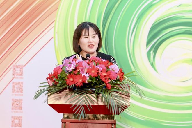 全国大学生广告艺术大赛广东分赛颁奖总结交流活动在我校举办(图3) 全国大学生广告艺术大赛广东分赛颁奖总结交流活动在我校举办(图3)