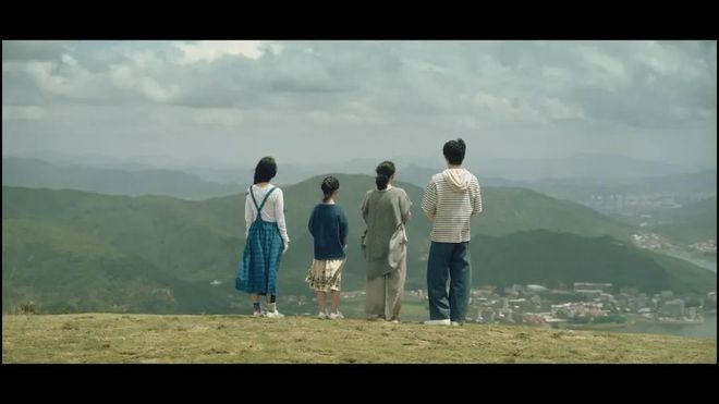 《春色寄情人》:索尼 CinealtaV 2 助力下的2024中国电视剧精选之作(图6) 《春色寄情人》:索尼 CinealtaV 2 助力下的2024中国电视剧精选之作(图6)