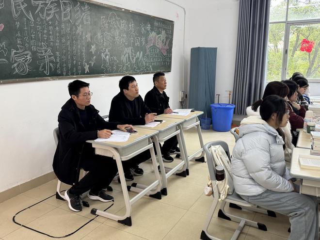 江西工程学院领导深入教学一线听课(图7)